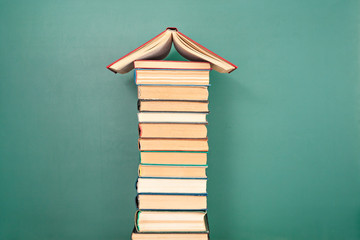 10万以内落地的轿车有哪些车型值得推荐？