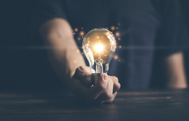 打乒乓球发球时手腕会晃