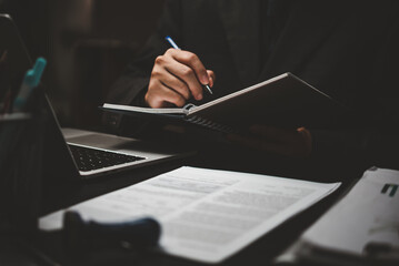 年终总决赛女双冠军最多的是谁